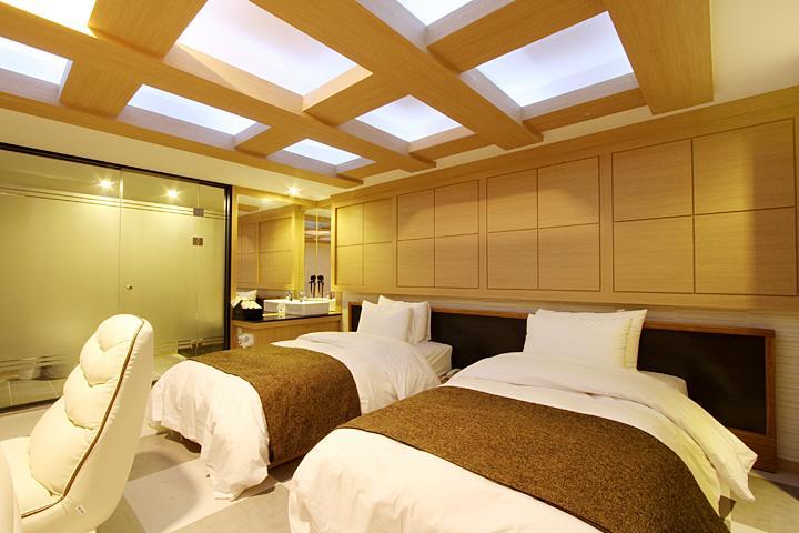 Suwon Orsay Business Hotel Exteriör bild