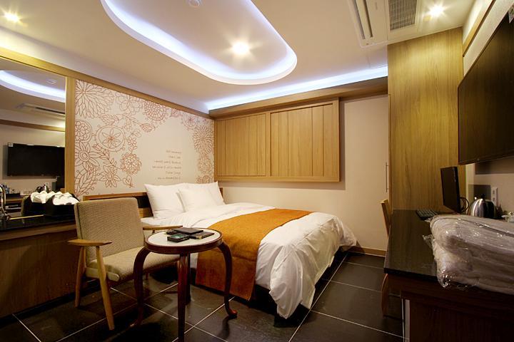 Suwon Orsay Business Hotel Exteriör bild