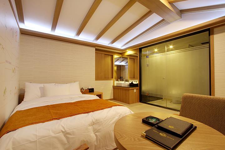 Suwon Orsay Business Hotel Exteriör bild
